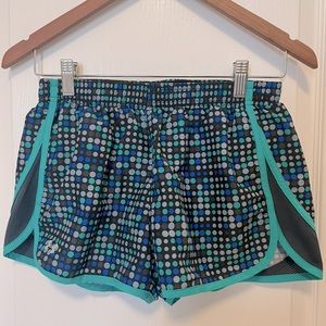 UNDER ARMOUR SHORTS